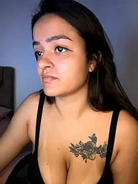 Snapshot of Manu_2002_ chatting on October 7, 2025, 12:50 pm Manu 2002  online show from October 7, 2025, 12:50 pm