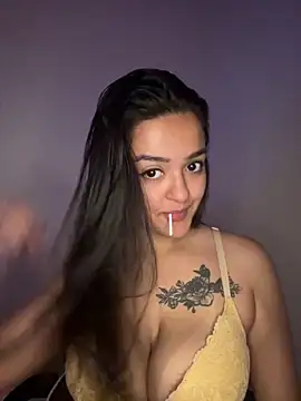 Snapshot of Manu_2002_ chatting on November 1, 2025, 10:31 am Manu 2002  online show from November 1, 2025, 10:31 am