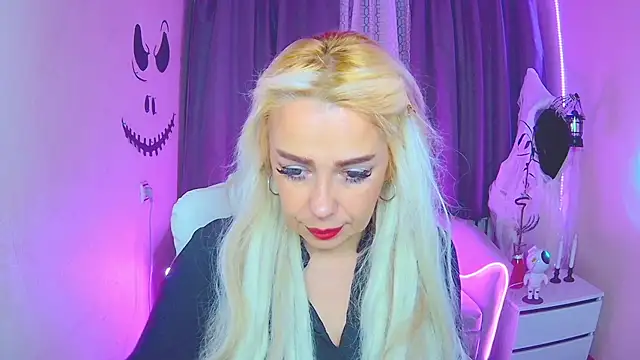 KatrinaCharm online show from November 2, 2025, 7:13 am