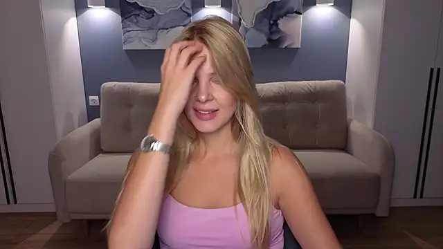 Snapshot of MelanieBennett chatting on September 19, 2025, 6:06 am MelanieBennett online show from September 19, 2025, 6:06 am