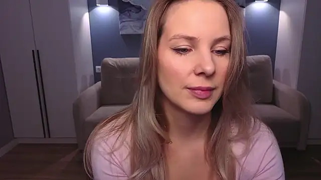 MelanieBennett online show from March 11, 2026, 6:07 am