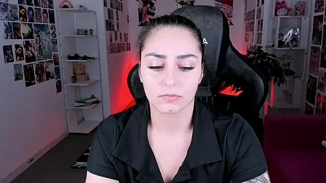 ValeriiMills online show from January 15, 2026, 2:42 pm