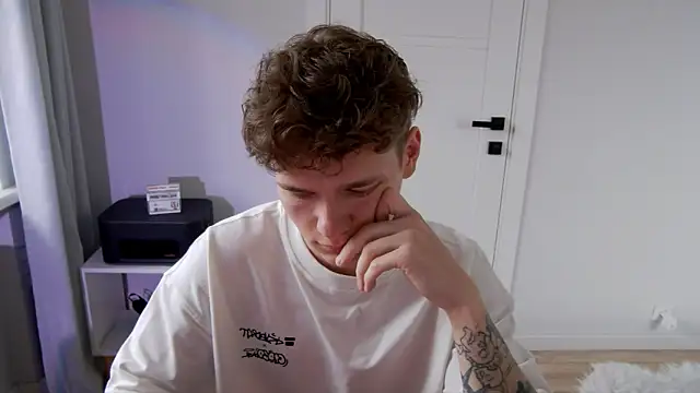 DanyDavis online show from April 4, 2026, 10:00 am