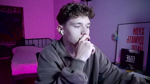 DanyDavis online show from September 19, 2025, 9:19 pm