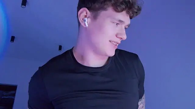 DanyDavis online show from October 12, 2025, 8:43 pm