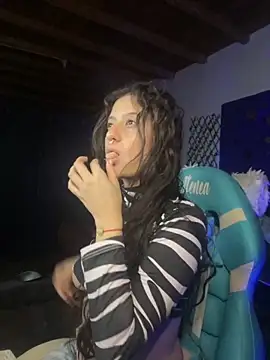 Snapshot of venusgh_ chatting on October 6, 2025, 3:19 am venusgh  online show from October 6, 2025, 3:19 am