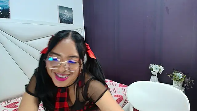 Snapshot of paula_zambrano7 chatting on October 10, 2025, 1:23 pm paula zambrano7 online show from October 10, 2025, 1:23 pm