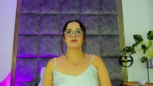 Snapshot of MeliissaAdamss chatting on September 13, 2025, 8:53 pm MeliissaAdamss online show from September 13, 2025, 8:53 pm