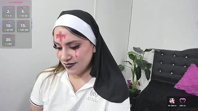 Snapshot of saaya_tay chatting on October 21, 2025, 3:17 am saaya tay online show from October 21, 2025, 3:17 am