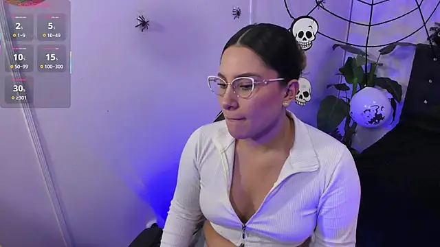 Snapshot of saaya_tay chatting on October 25, 2025, 3:06 am saaya tay online show from October 25, 2025, 3:06 am