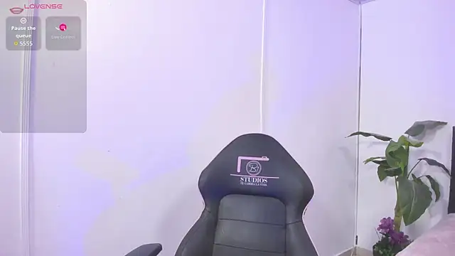 Snapshot of saaya_tay chatting on October 5, 2025, 3:19 am saaya tay online show from October 5, 2025, 3:19 am