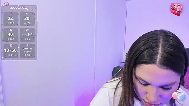 Snapshot of saaya_tay chatting on October 14, 2025, 3:18 am saaya tay online show from October 14, 2025, 3:18 am