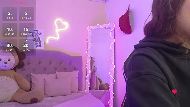 kissy tay online show from October 21, 2025, 11:31 am