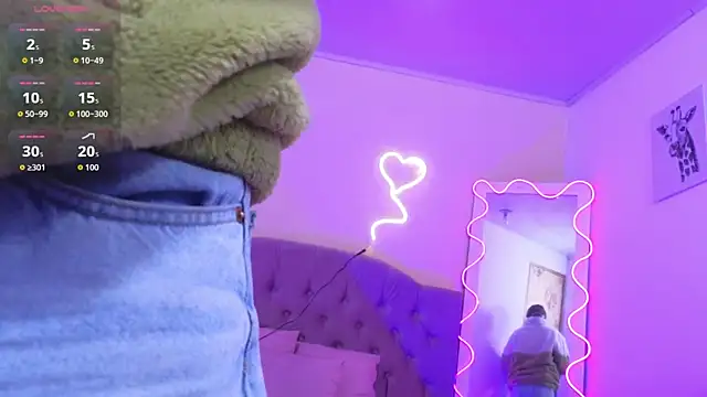 kissy tay online show from October 17, 2025, 12:07 pm