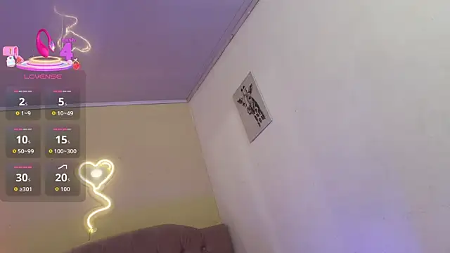 kissy tay online show from October 3, 2025, 12:06 pm