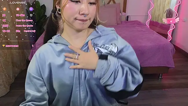 pariis tay online show from March 19, 2025, 8:54 pm