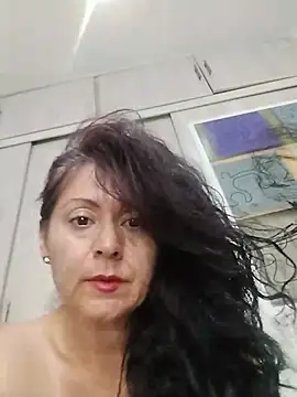 lunadicty online show from May 15, 2026, 11:47 pm