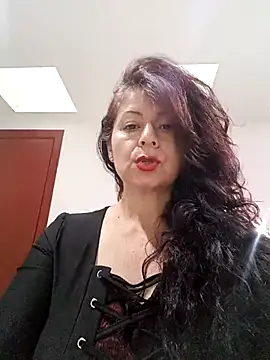 Snapshot of lunadicty chatting on March 4, 2026, 12:35 pm lunadicty online show from March 4, 2026, 12:35 pm