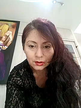 lunadicty online show from April 5, 2026, 5:41 pm