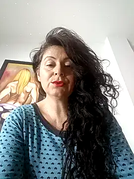 lunadicty online show from December 3, 2024, 1:03 am