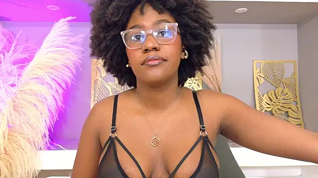 Snapshot of RachelStonne chatting on November 4, 2025, 1:26 pm RachelStonne online show from November 4, 2025, 1:26 pm