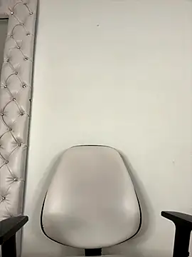 PapiStan online show from October 18, 2025, 11:40 pm