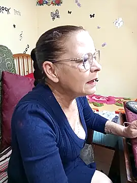 Snapshot of katrina_perez chatting on September 19, 2025, 8:57 pm katrina perez online show from September 19, 2025, 8:57 pm