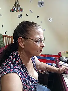 Snapshot of katrina_perez chatting on October 6, 2025, 7:58 pm katrina perez online show from October 6, 2025, 7:58 pm