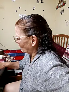 Snapshot of katrina_perez chatting on September 24, 2025, 8:37 pm katrina perez online show from September 24, 2025, 8:37 pm