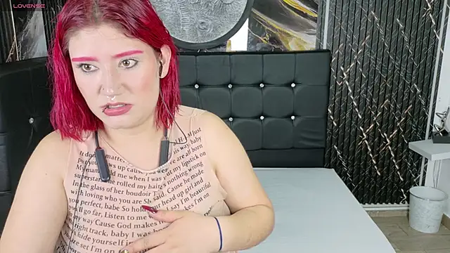 Cerecitaa02  online show from March 25, 2026, 11:47 pm