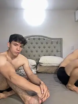 valentinoblush online show from May 22, 2026, 9:02 pm