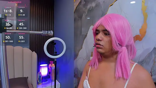 Snapshot of Sasha__moore chatting on October 29, 2025, 7:57 pm Sasha  moore online show from October 29, 2025, 7:57 pm