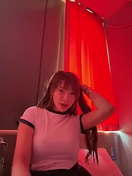 manycoco online show from March 22, 2025, 3:41 am