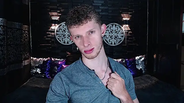 andrewxbi online show from September 13, 2025, 1:11 pm