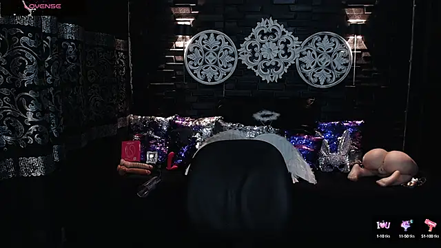 Snapshot of andrewxbi chatting on October 10, 2025, 11:27 pm andrewxbi online show from October 10, 2025, 11:27 pm