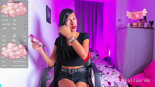 SkylerBennet online show from November 7, 2025, 3:33 am