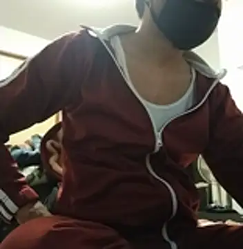 SunkLupus online show from April 10, 2026, 8:27 pm