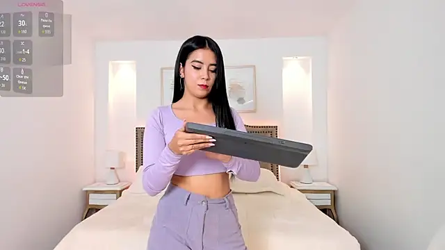 Snapshot of Ivy_rein chatting on September 23, 2025, 7:54 pm Ivy rein online show from September 23, 2025, 7:54 pm