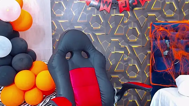 Snapshot of black_king_241 chatting on October 29, 2025, 2:21 am black king 241 online show from October 29, 2025, 2:21 am