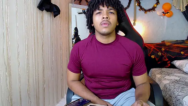 Snapshot of black_king_241 chatting on October 22, 2025, 2:44 am black king 241 online show from October 22, 2025, 2:44 am