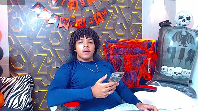 Snapshot of black_king_241 chatting on October 24, 2025, 3:27 am black king 241 online show from October 24, 2025, 3:27 am