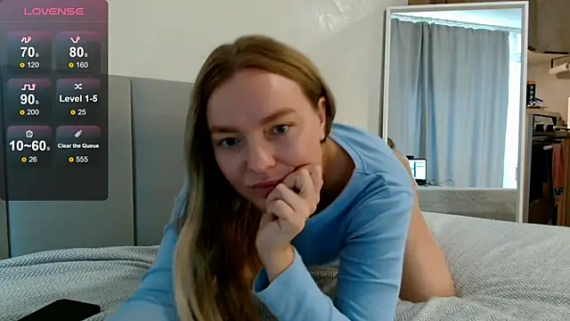 Snapshot of Eva___forever chatting on October 29, 2025, 5:06 am Eva   forever online show from October 29, 2025, 5:06 am