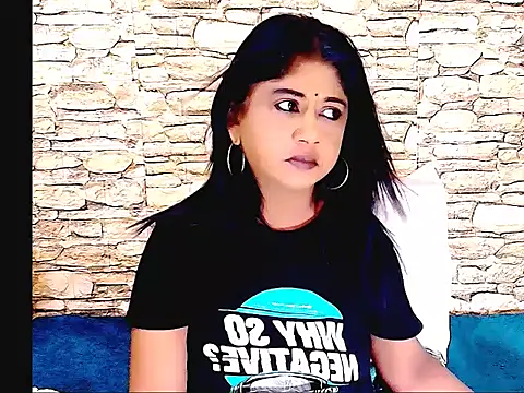 IndianPleasurez1 online show from November 11, 2025, 5:52 pm