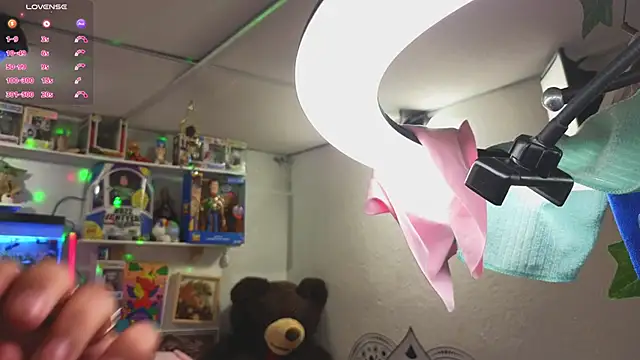 sweet-temptation  online show from March 17, 2026, 3:53 am