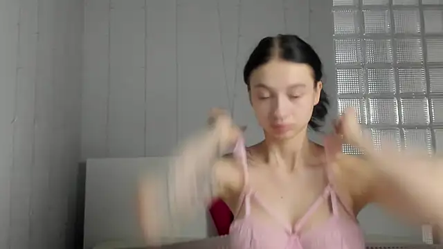 Snapshot of Chatty_Alice chatting on September 13, 2025, 1:16 am Chatty Alice online show from September 13, 2025, 1:16 am