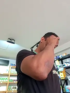 elnegro707070 online show from February 20, 2026, 12:29 pm