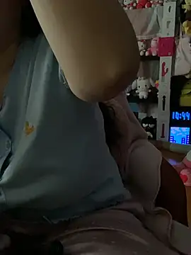 Snapshot of w3tkittty chatting on February 11, 2026, 3:45 pm w3tkittty online show from February 11, 2026, 3:45 pm