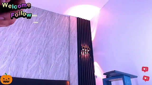 Snapshot of Matt_Ruso chatting on October 25, 2025, 3:38 am Matt Ruso online show from October 25, 2025, 3:38 am