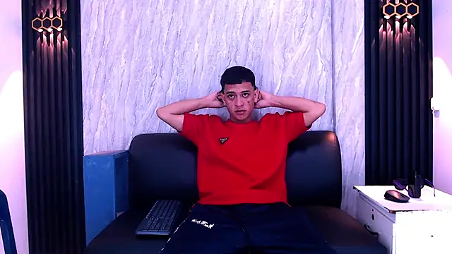 Snapshot of Matt_Ruso chatting on October 22, 2025, 3:06 am Matt Ruso online show from October 22, 2025, 3:06 am