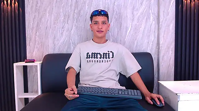 Snapshot of Matt_Ruso chatting on September 22, 2025, 6:36 pm Matt Ruso online show from September 22, 2025, 6:36 pm